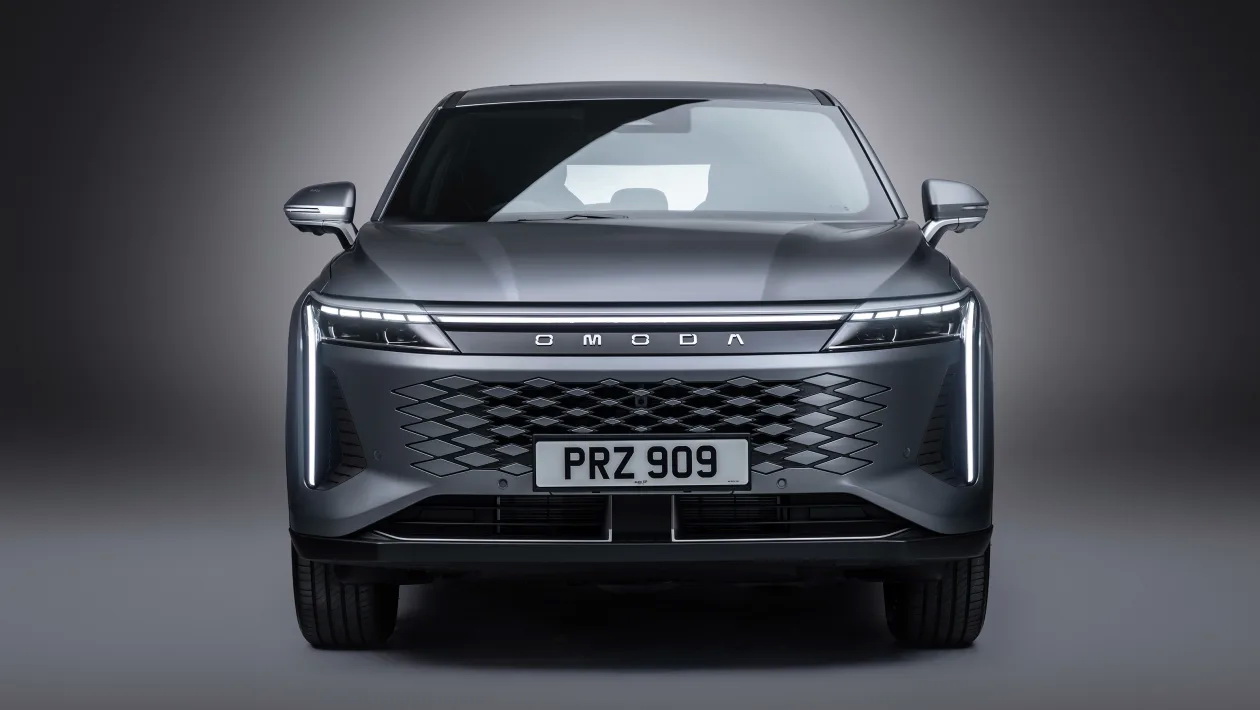 Νέο Omoda 9: Plug-in υβριδικό με 449 άλογα 